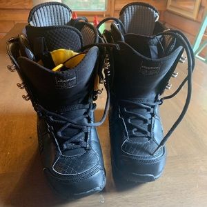 Women’s black Burton snowboard boots